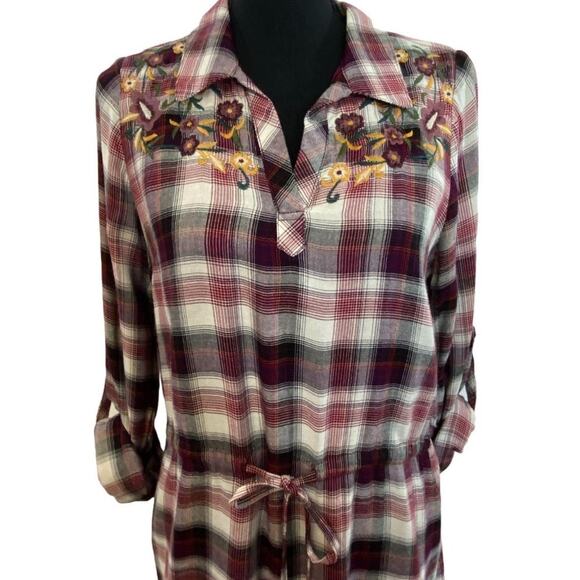 New Skies Are Blue Red Plaid Embroidered Floral Shirt Dress‎ Small - Picture 4 of 7